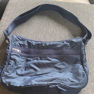 Hillard & Hanson Navy Lightweight Crossbody Bag 4:9